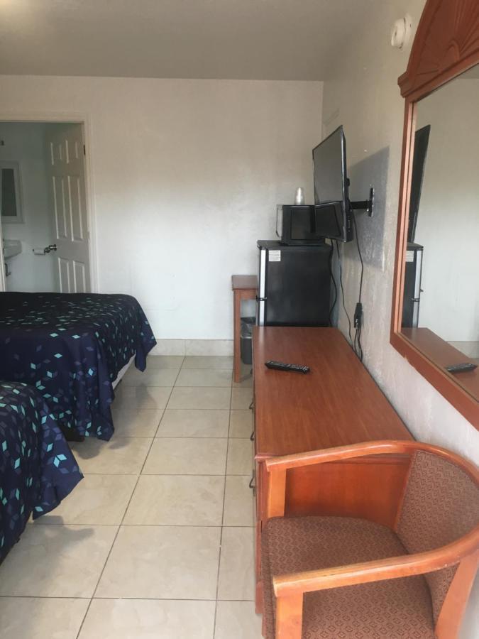 A1A Travel Inn Ormond Beach Exterior photo